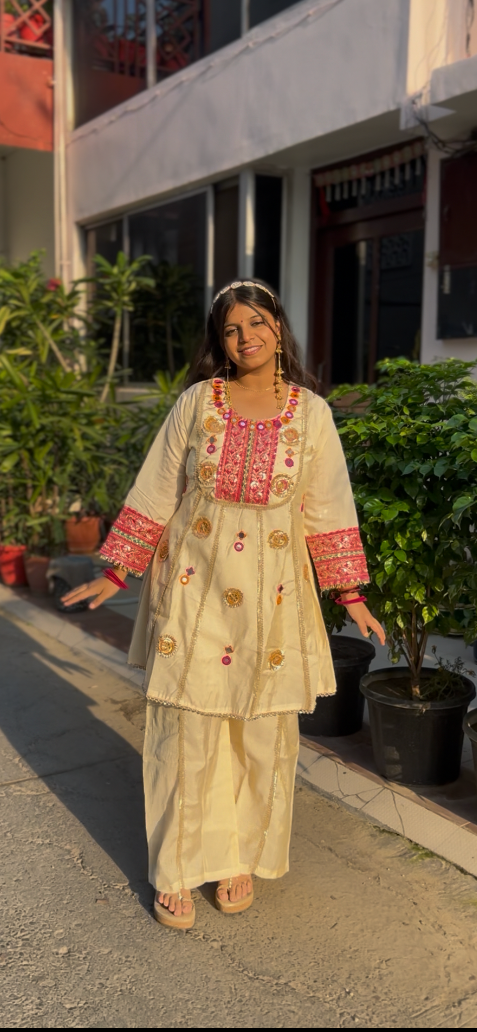 Gota Patti embroidered kurta set with Potli bag