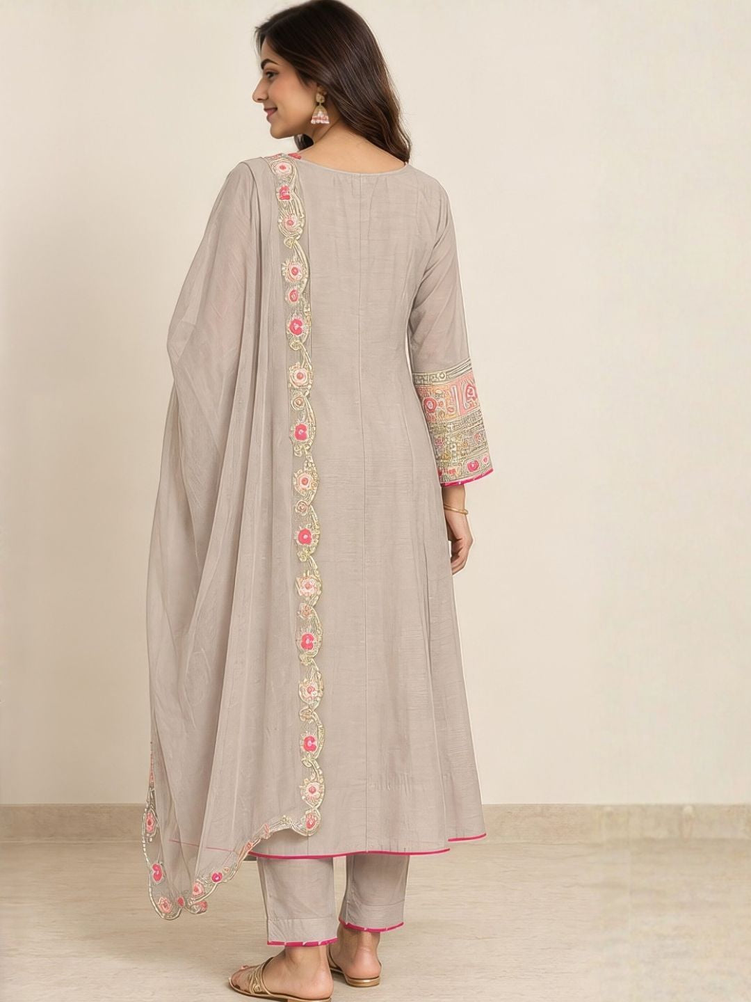 Grey anarkali suit set with pink embroidered dupatta – full length look | Saviias Studioz