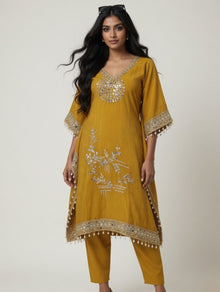 Kaftaan, co-ord set India, front view