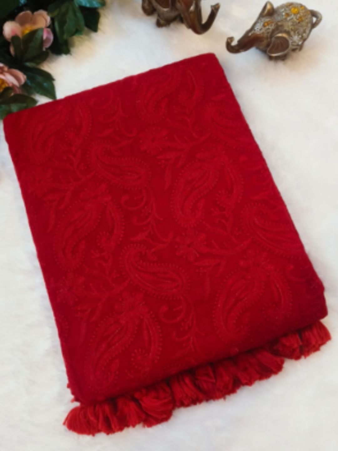 Red mul cotton chikankari saree with embroidered pallu and half pleats – full drape | Saviias Studioz