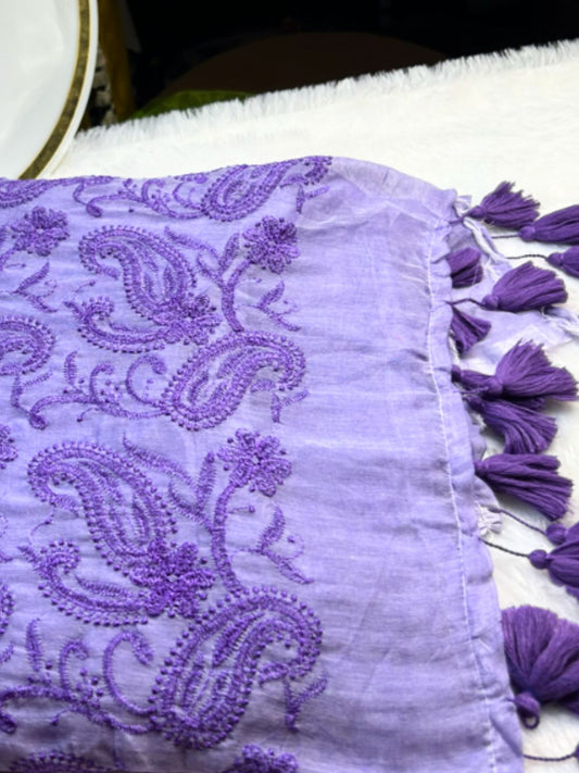 Lavender mul cotton chikankari saree with embroidered pallu and half pleats – full drape | Saviias Studioz