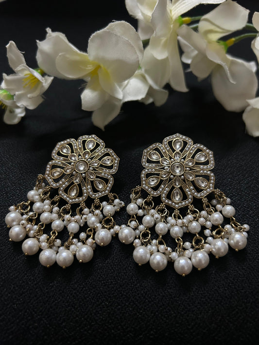 Flower Gold Pearl Hangings Earrings