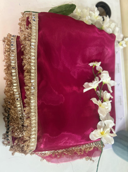 Aaina Gulabi – The Saree of Shimmering Reflections ✨