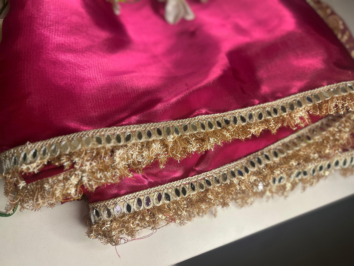 Aaina Gulabi – The Saree of Shimmering Reflections ✨