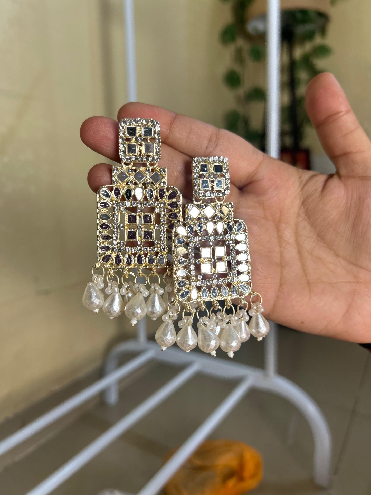 Royal Tika Pearl Earrings and Mang Tika Set