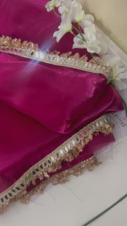 Aaina Gulabi – The Saree of Shimmering Reflections ✨